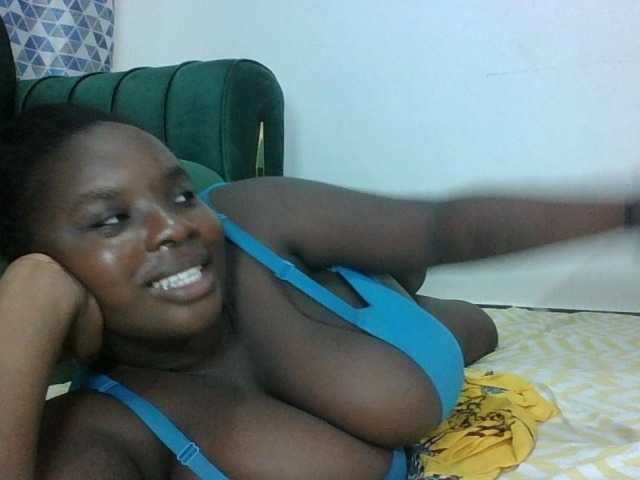 Hotybobbies live webcam show