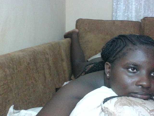 Hotybobbies live cam on BongaCams