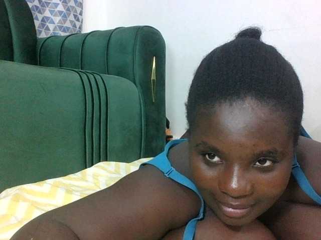 Hotybobbies live webcam show