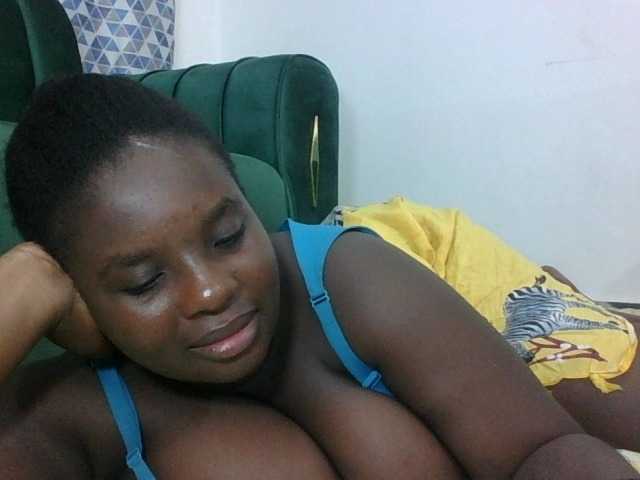 Hotybobbies live webcam show