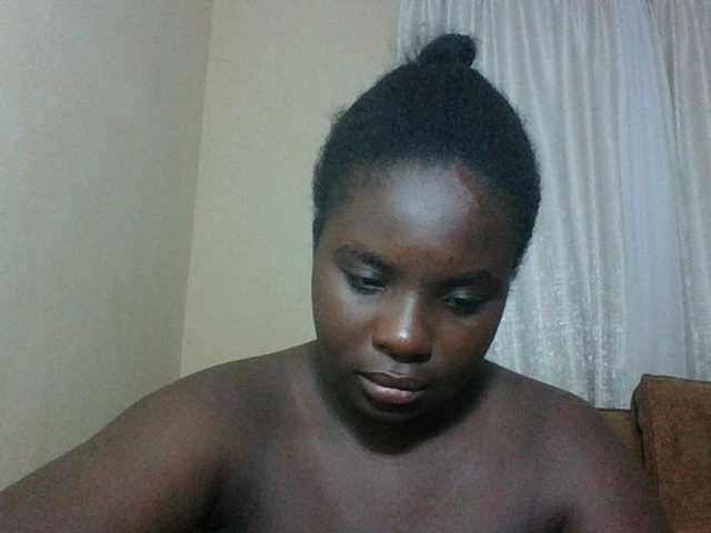 Hotybobbies live cam on BongaCams