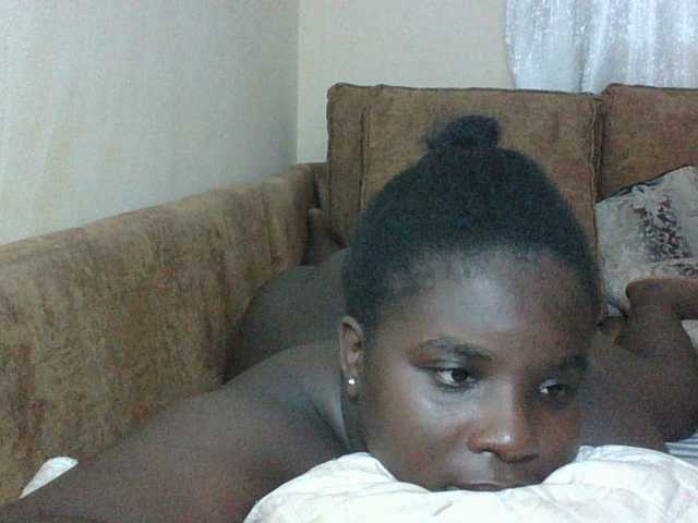 Hotybobbies live cam on BongaCams