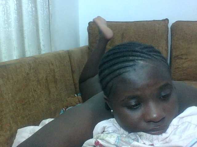 Hotybobbies live cam on BongaCams