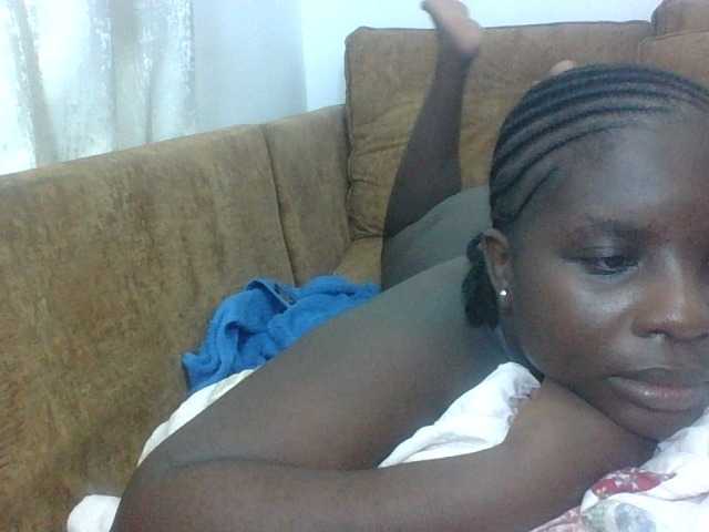 Hotybobbies live cam on BongaCams