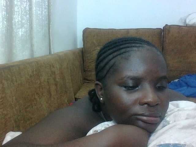 Hotybobbies live cam on BongaCams