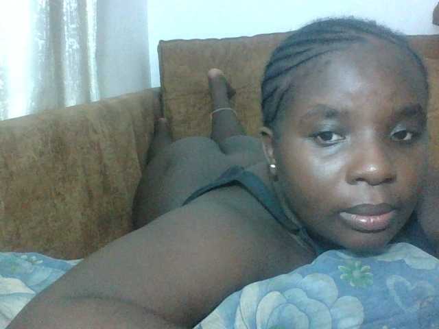 Hotybobbies live cam on BongaCams