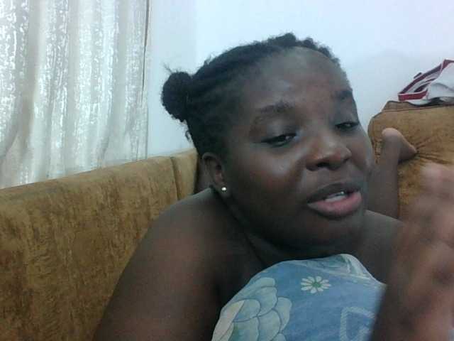Hotybobbies live cam on BongaCams