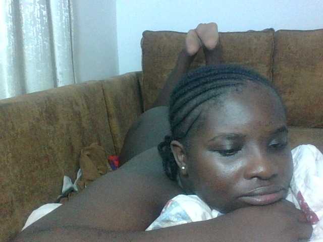 Hotybobbies live cam on BongaCams