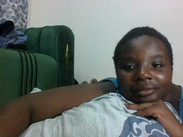 Hotybobbies live cam on BongaCams