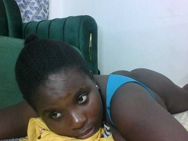 Hotybobbies live cam on BongaCams