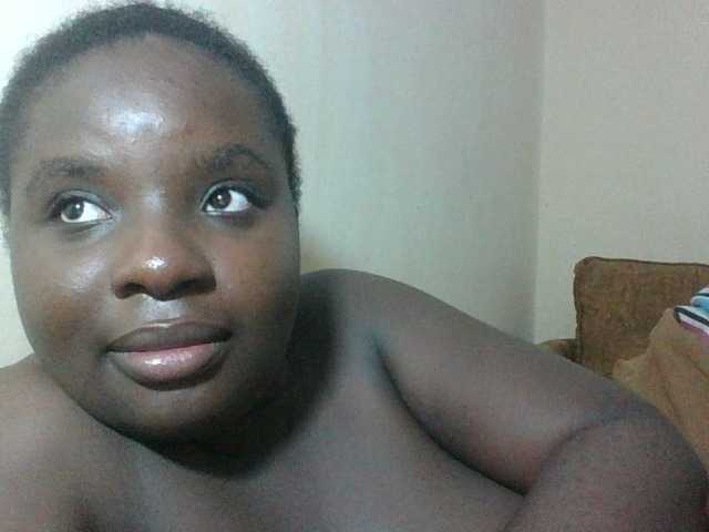Hotybobbies live cam on BongaCams