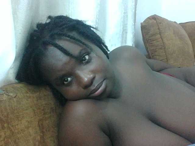 Hotybobbies live cam on BongaCams