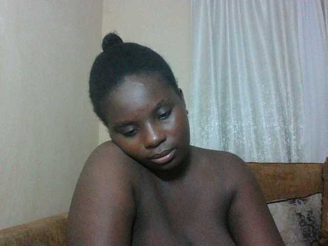 Hotybobbies live cam on BongaCams