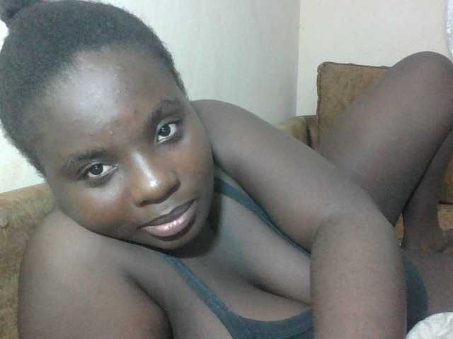 Hotybobbies live cam on BongaCams
