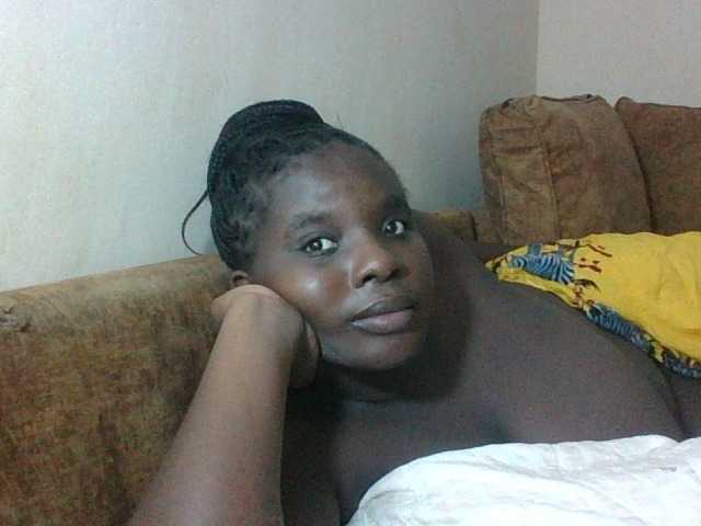 Hotybobbies live cam on BongaCams