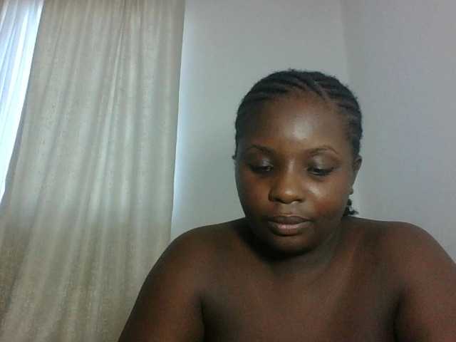 Hotybobbies live cam on BongaCams