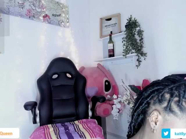Kaitllyn-Queen live cam on BongaCams
