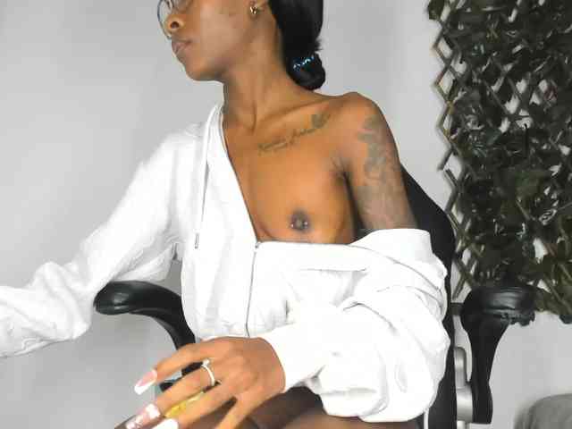 Kaitllyn-Queen webcam