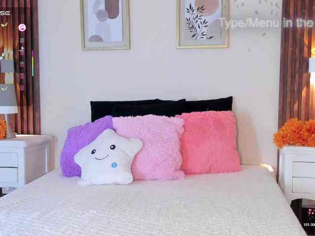 EllieRussell webcam