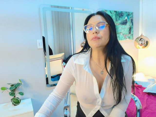 Zuzana21 Live Cam pe BongaCams