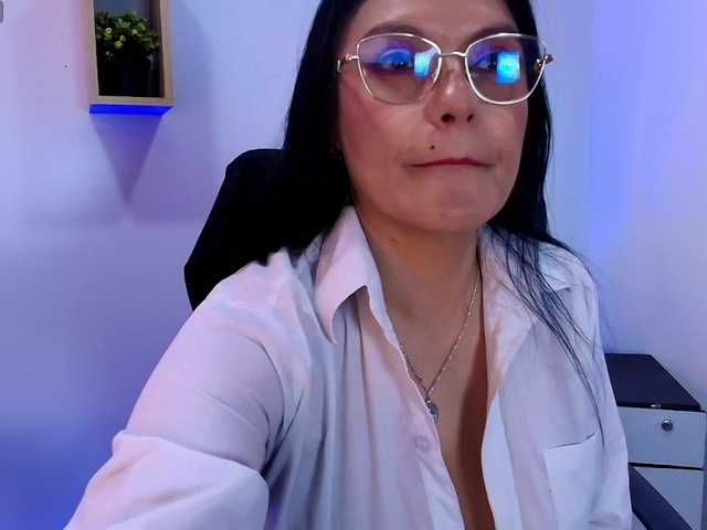 Zuzana21 live cam on BongaCams