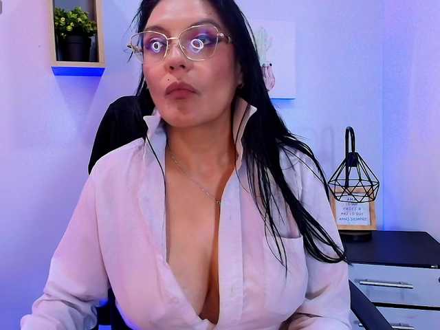 Zuzana21 live cam on BongaCams