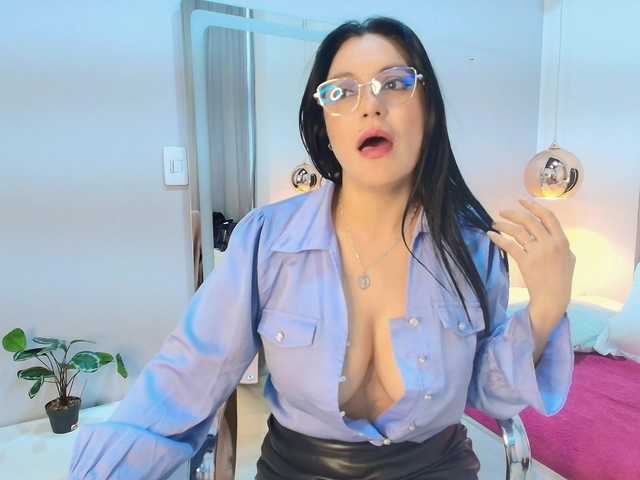 Zuzana21 live webcam show