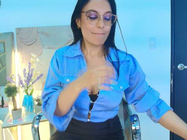 Zuzana21 live cam on BongaCams