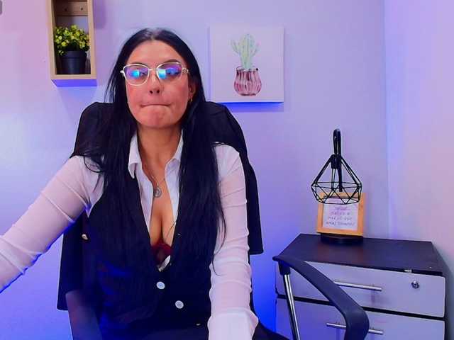 Zuzana21 live cam on BongaCams