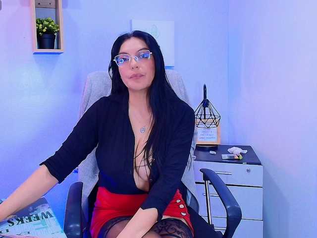 Zuzana21 live cam on BongaCams
