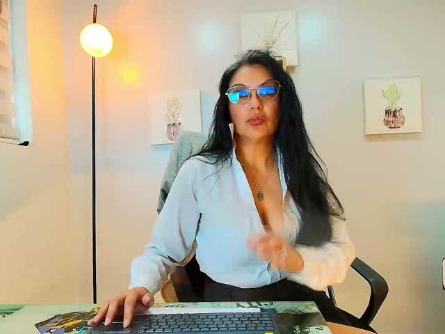 Zuzana21 live cam on BongaCams