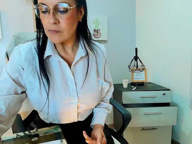 Zuzana21 live cam on BongaCams