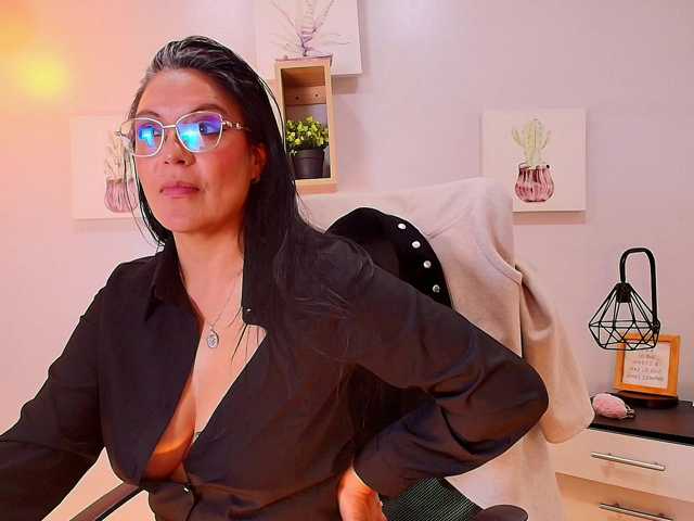 Zuzana21 live cam on BongaCams