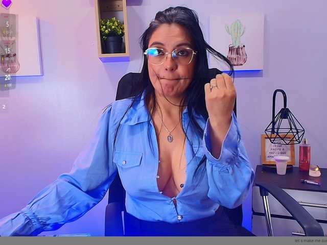 Zuzana21 live cam on BongaCams
