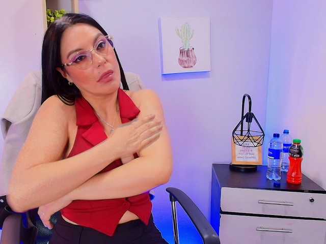 Zuzana21 live cam on BongaCams