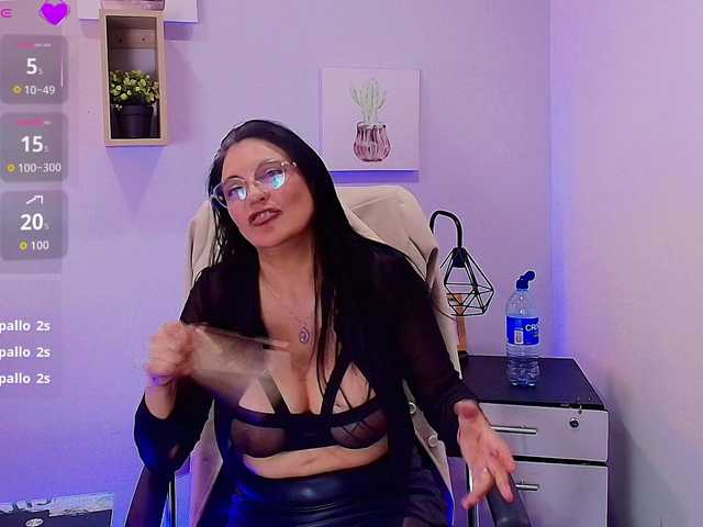 Zuzana21 live cam on BongaCams