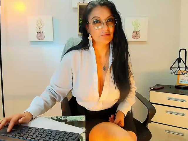 Zuzana21 live cam preview