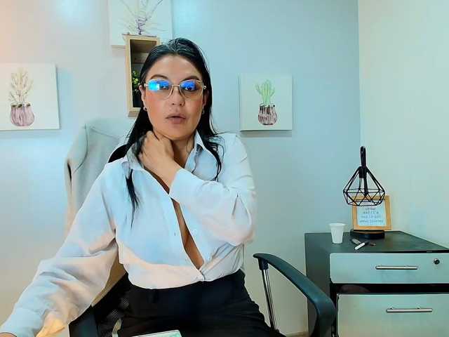 Zuzana21 live cam on BongaCams