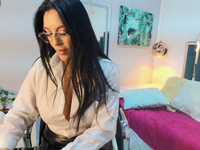 Zuzana21 live webcam show