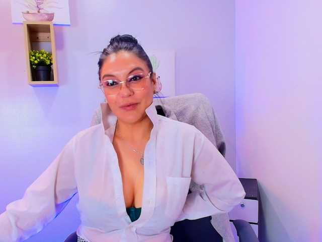 Zuzana21 live cam on BongaCams