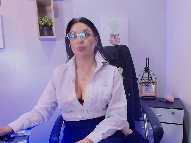 Zuzana21 live cam on BongaCams