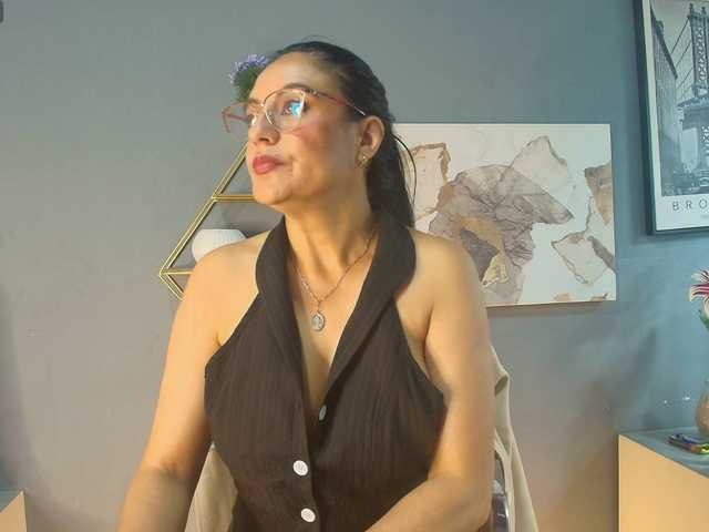 Zuzana21 live cam on BongaCams