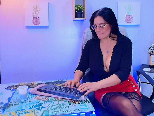 Zuzana21 live cam on BongaCams