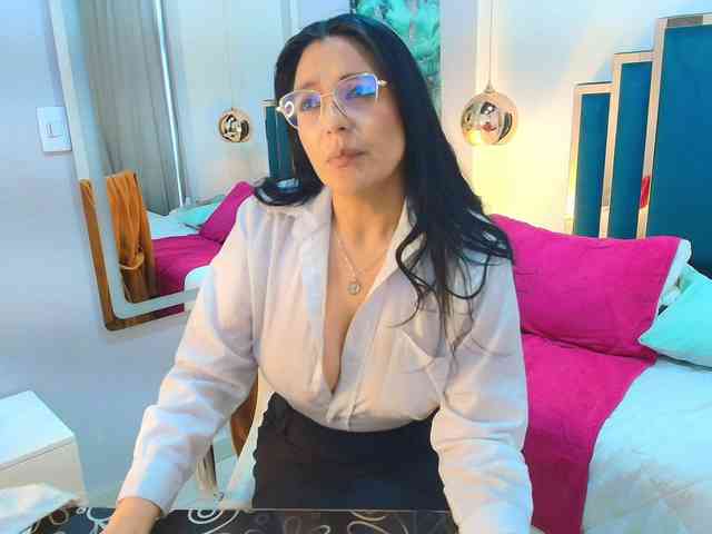 Zuzana21 Sex Cam Show