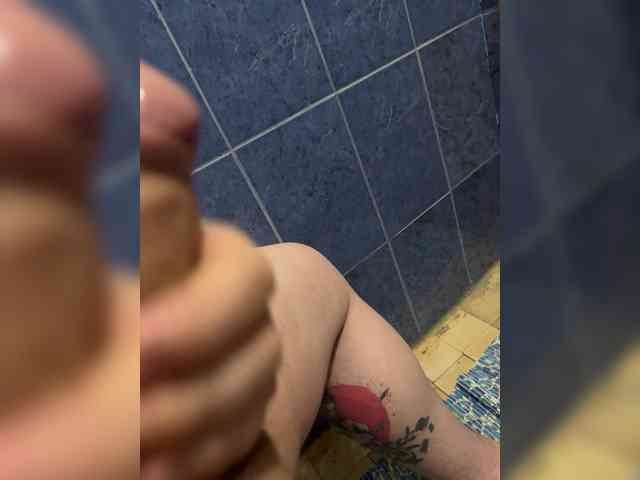 Markusdick Live Webcam on BongaCams