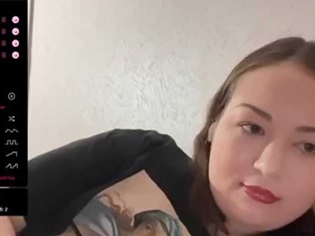 -tiny-nika- live cam on BongaCams