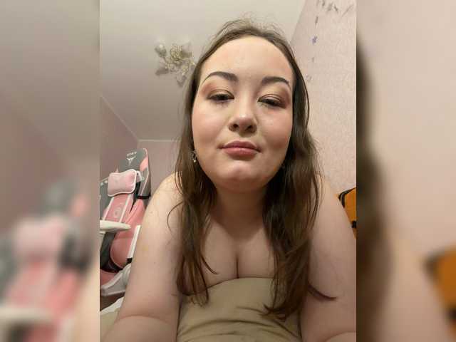 -tiny-nika- live cam on BongaCams