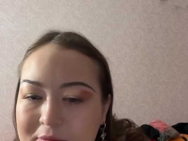 -tiny-nika- live cam preview