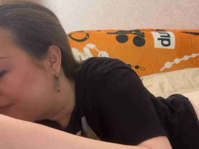-tiny-nika-