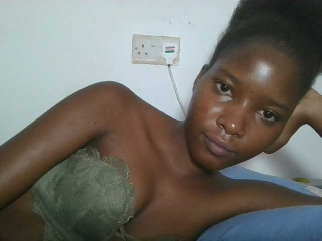 Hornyqueen4